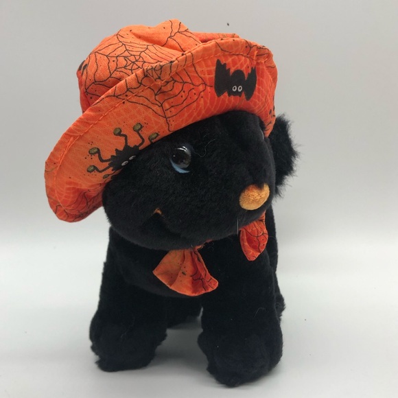 Friday the black cat - Picture 3 of 3